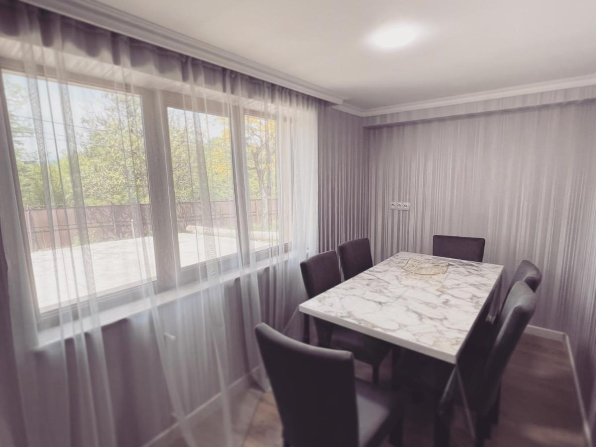 Gardenia Lägenhet Tsqaltubo Exteriör bild